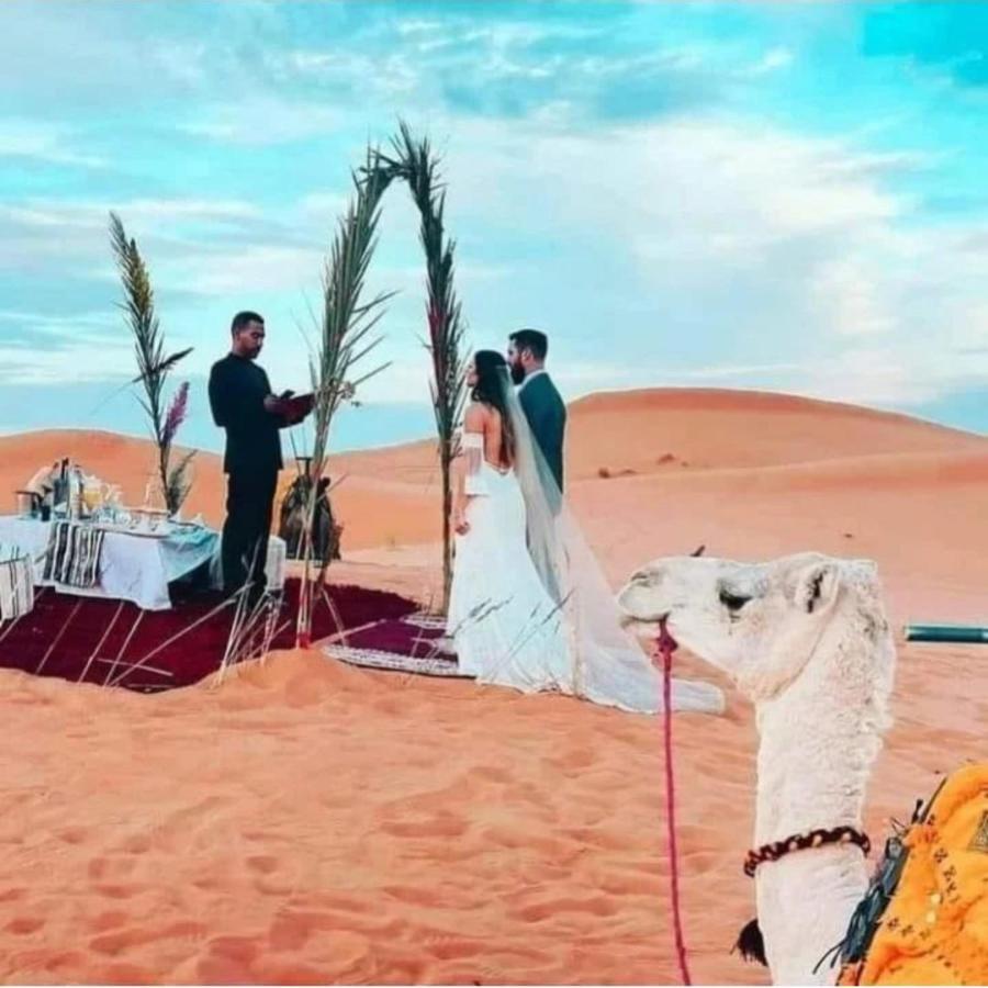 Готель Erg Chebbi Camel Trek Camp Мерзуга Екстер'єр фото
