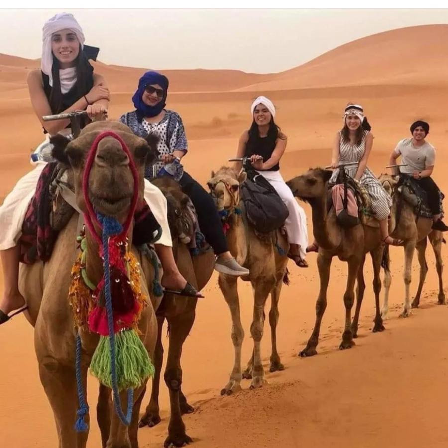 Готель Erg Chebbi Camel Trek Camp Мерзуга Екстер'єр фото