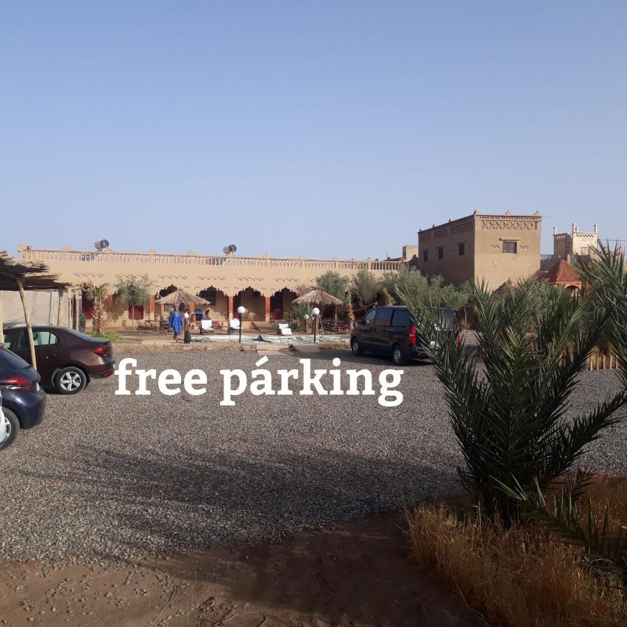Готель Erg Chebbi Camel Trek Camp Мерзуга Екстер'єр фото