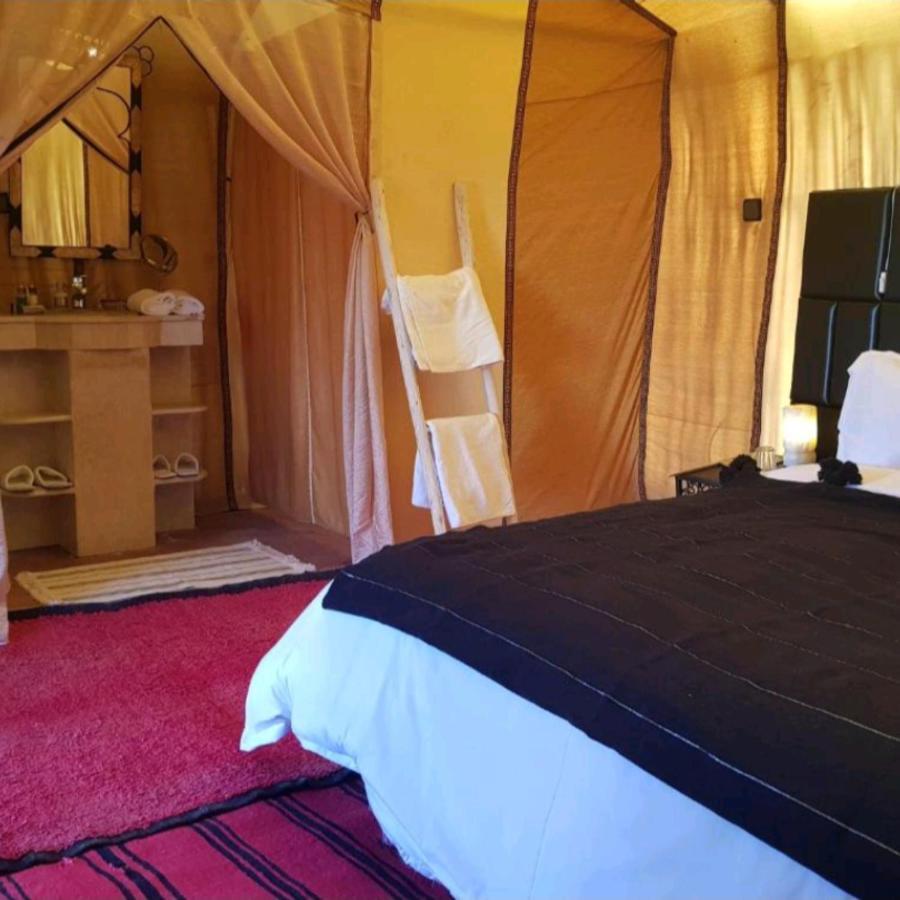 Готель Erg Chebbi Camel Trek Camp Мерзуга Екстер'єр фото